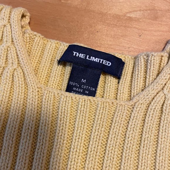 The Limited Chunky Knit Sweater Size Medium - Picture 2 of 8